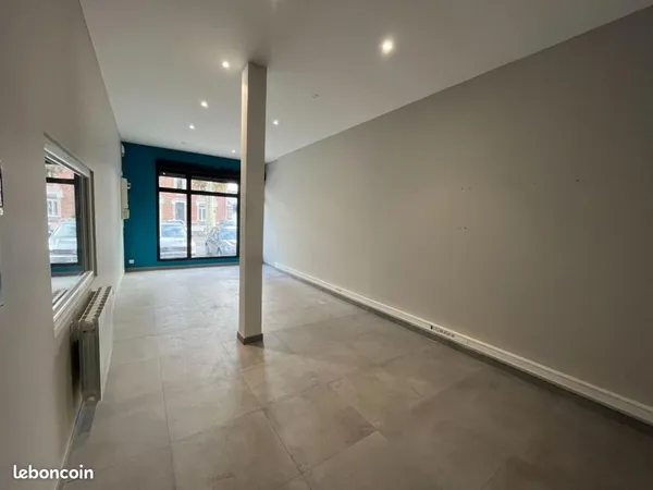 Local d'activité 302 m²