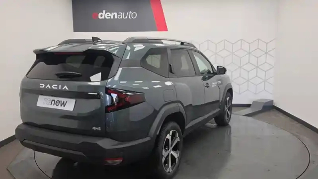 Dacia Bigster hybrid-g 150 4x4 — photo 10