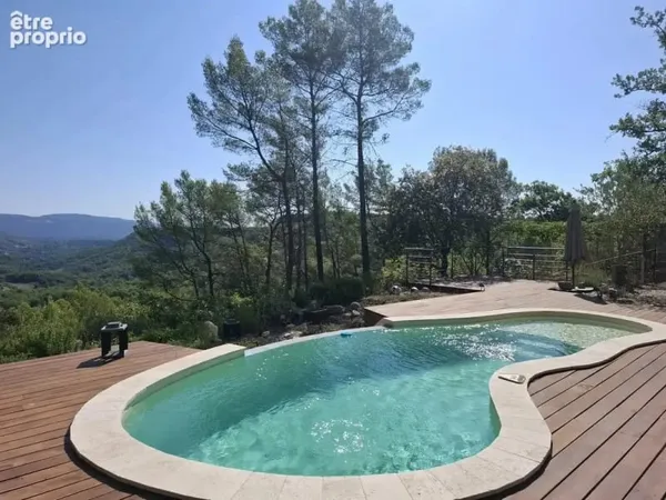 Villa avec vue panoramique, piscine et jardin à Sillans-la-Cascade
