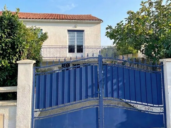 Maison 4 pièces avec sous-sol indépendant