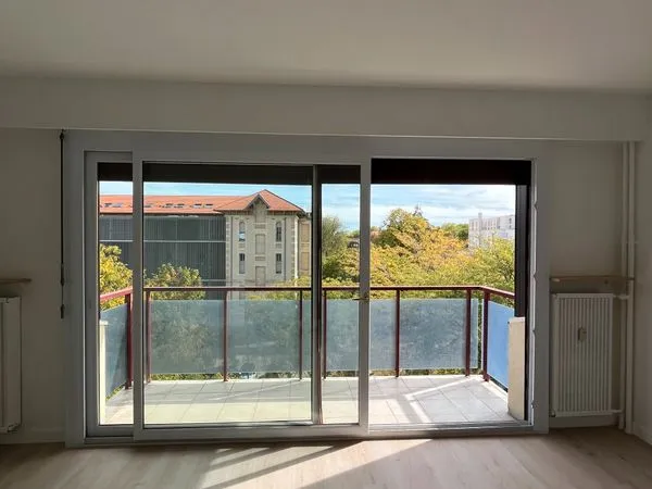 Appartement 70 m² rénové à neuf - nancy / proche campus artem