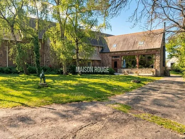 Maison 15 pièces 550 m²