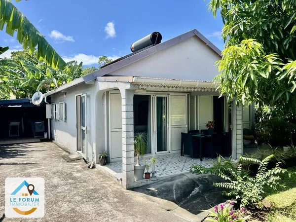 SAINT PHILIPPE 97442 - MAISON F4 LUMINEUSE ET ENTRETENUE - C