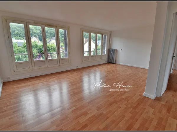 ÉVREUX - PROCHE GARE ET QUARTIER NAVARRE - POSSIBLE INVESTISSEMENT EN COLLOCATION !