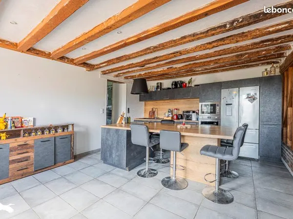 Longère 4 pièces 156 m²