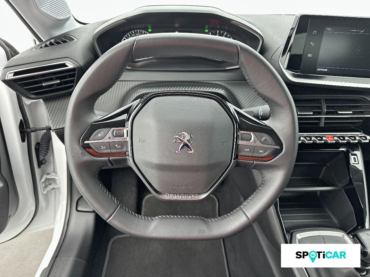 Peugeot 208 1.2 puretech 100ch s&s style 118g — photo 12