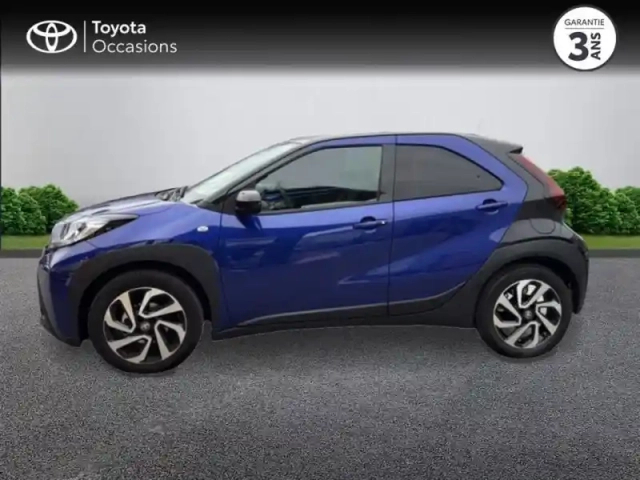 Toyota Aygo X 1.0 vvt-i 72ch design my24 — photo 3