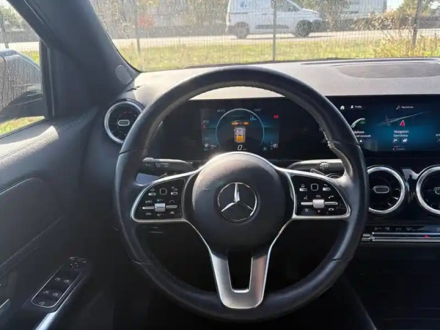 Mercedes Gla 200 d 150ch progressive line 8g-dct — photo 22