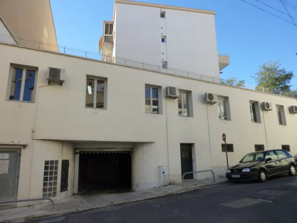 Parking/Garage/Box