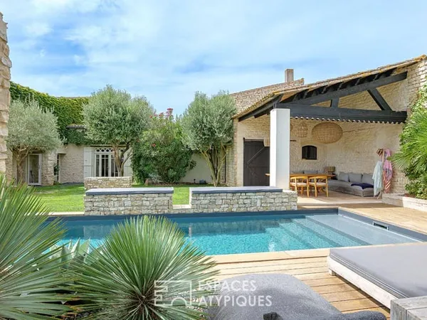 Maison 8 pièces 320 m²