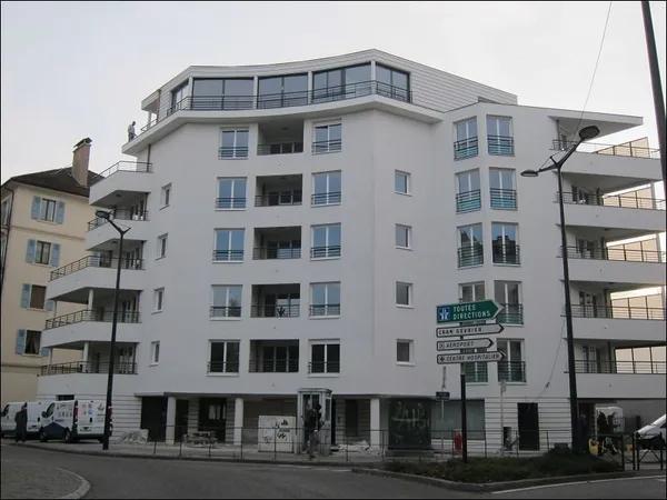 Commerce Location Annecy  174m² 4500€