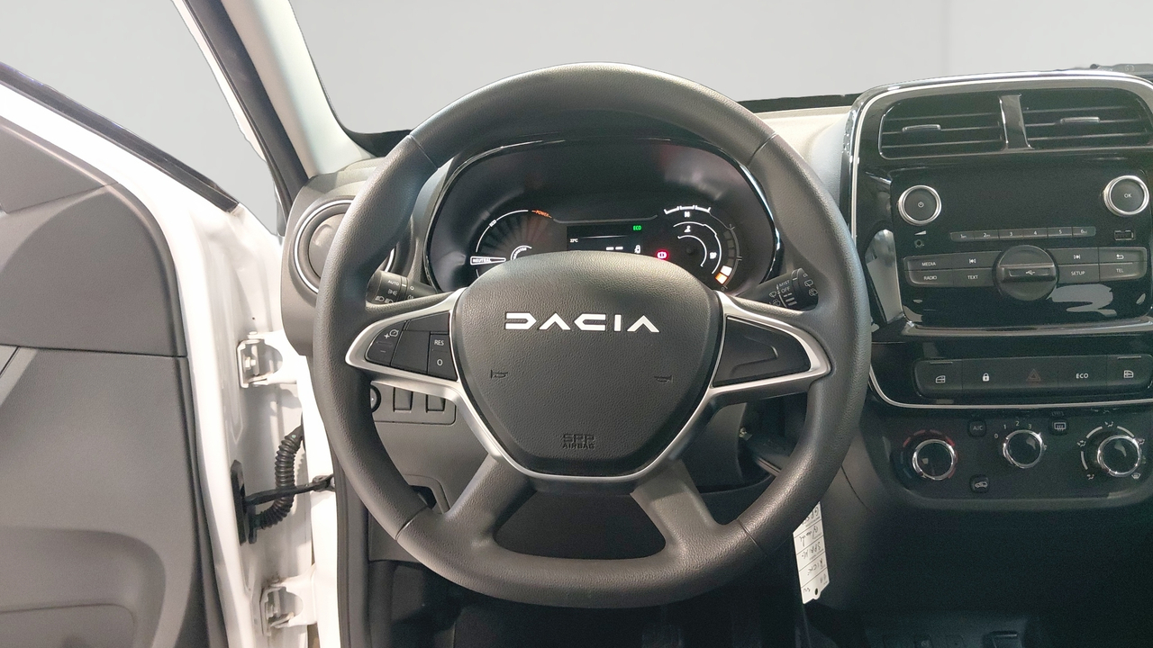 Dacia Spring — photo 10