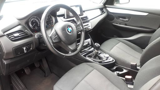 BMW Serie 2 Active Tourer 216d 116 - Premiere – 2018 – 131608 km – Diesel – Boîte Manuelle — photo 15