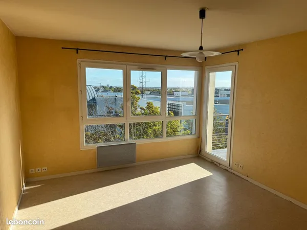 Particulier loue F2 40m² secteur clinique du parc 650 /mois