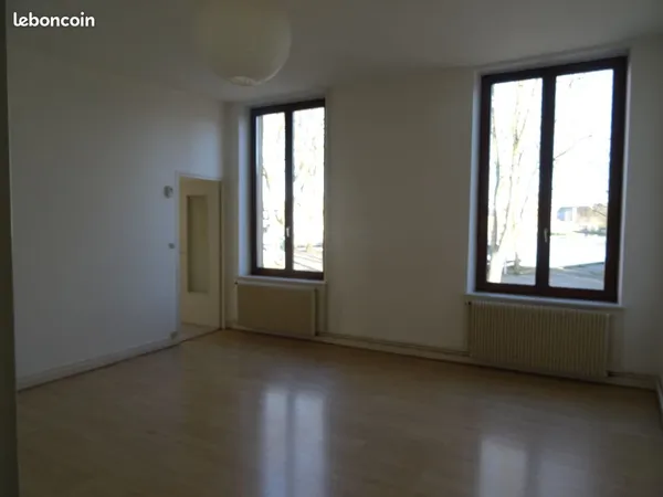 F 4 duplex nancy