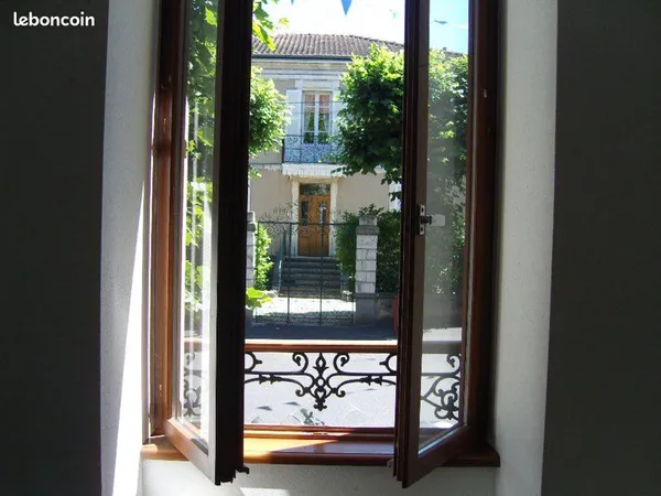 A louer F2 meublé Rez de chaussée avec jardin