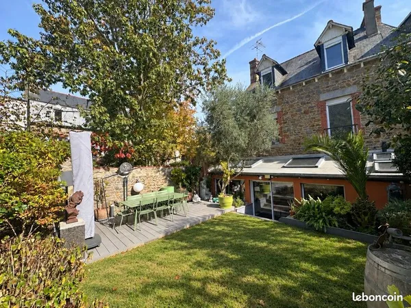 Maison familiale en pierre - 4 chambres - jardin sud-ouest sans vis-à-vis - Saint-Michel