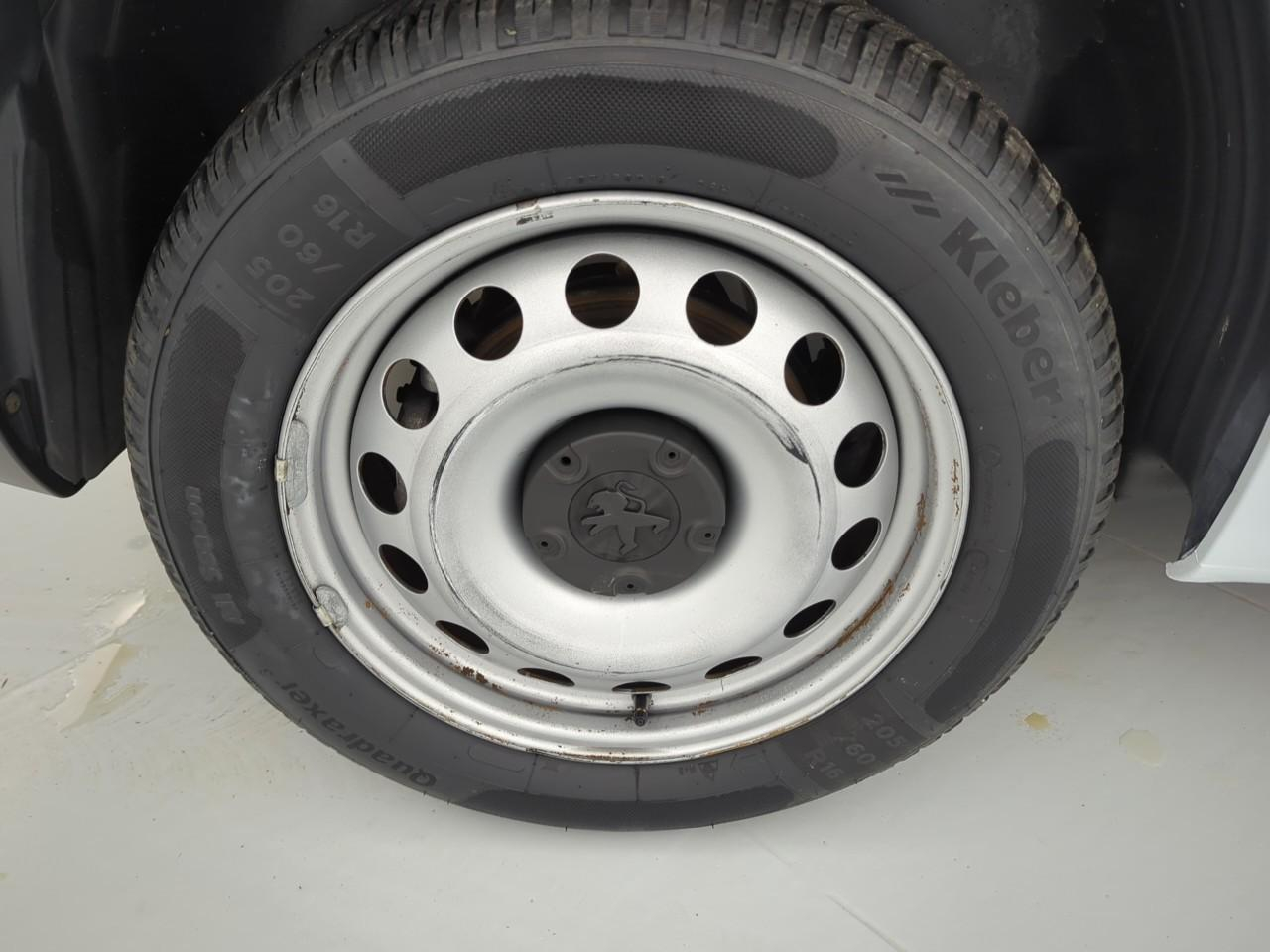 Peugeot Partner fourgon m 650 kg bluehdi 100 s&s bvm6 — photo 11
