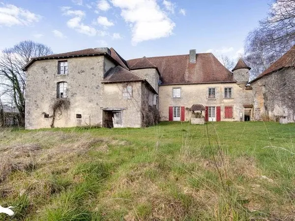 Maison 15 pièces 365 m²