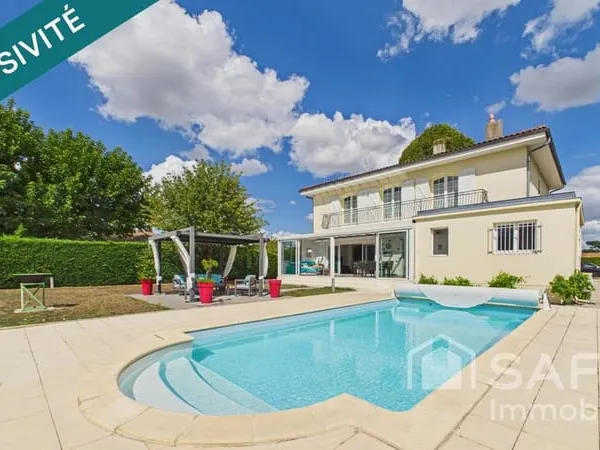 Belle maison familiale de 250 m² sur une parcelle de 1500 m²