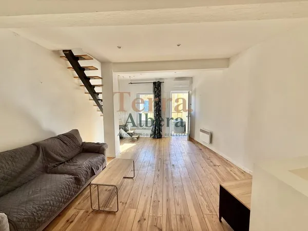 Maison de village avec extérieur au coeur de Sorède