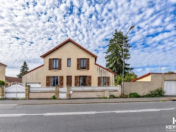 Maison 8 pièces 185 m²