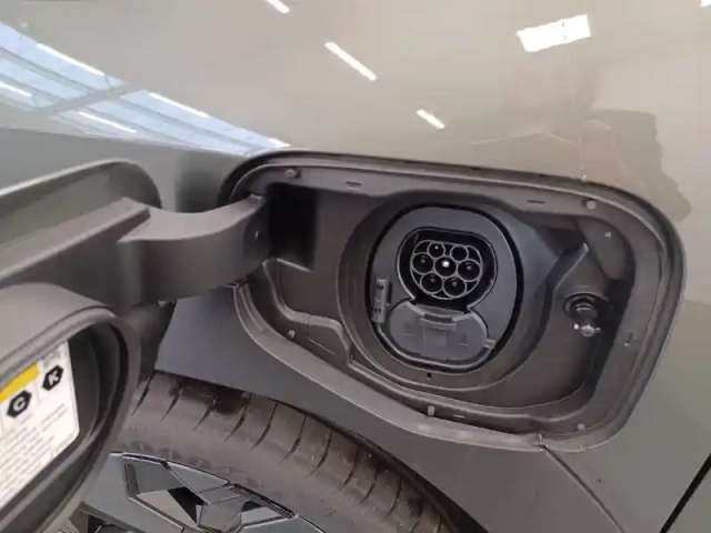 Suzuki Vitara e  61 kwh — photo 10