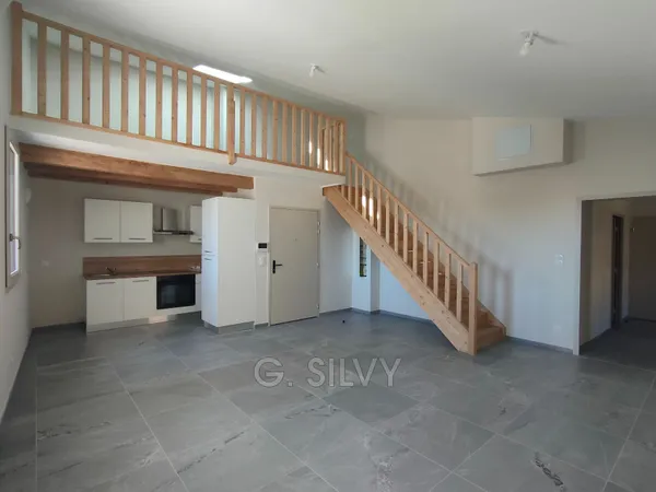 Appartement 2 pièces 64 m²