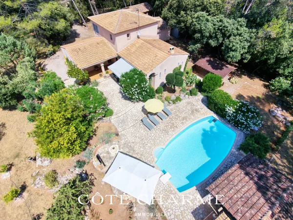 Villa Provençale de charme avec Piscine et pool house.