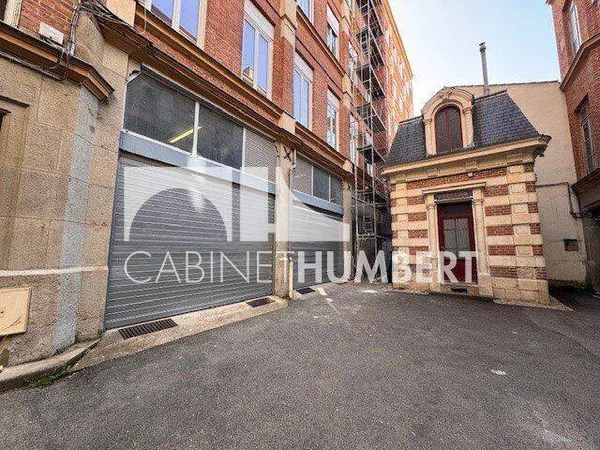 Local commercial 200 m²