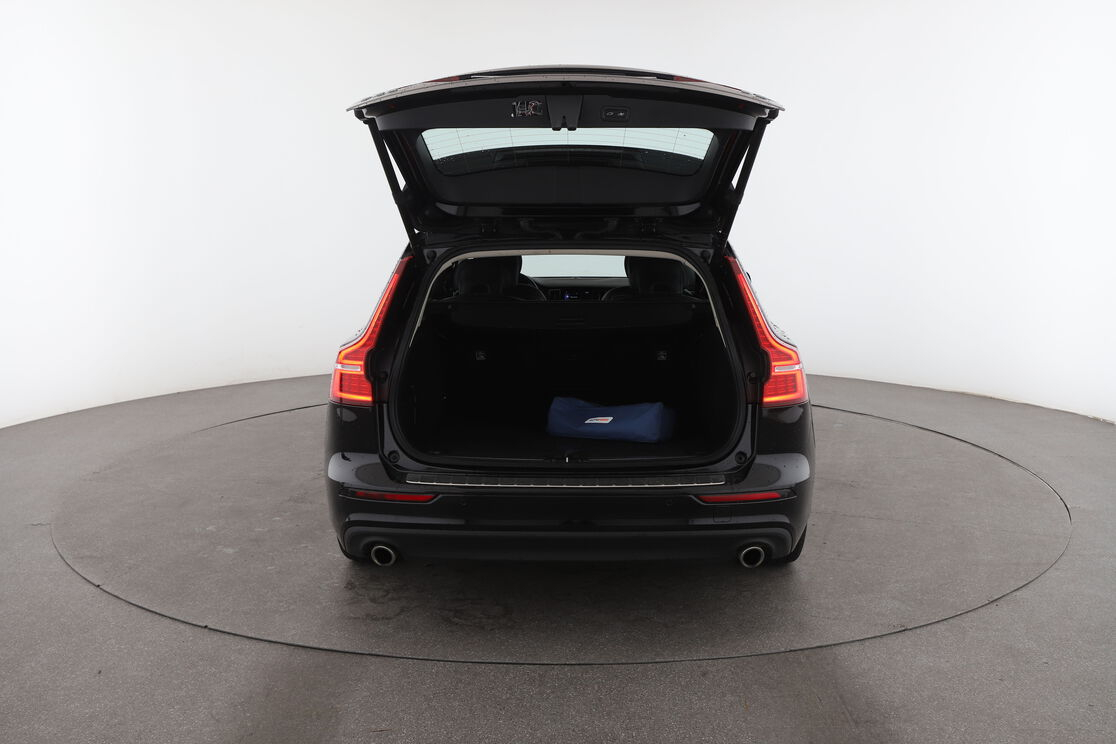 Volvo V60 2.0 D4 AdBlue Geartronic 8 — photo 15