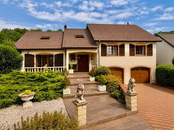Maison 10 pièces 180 m²
