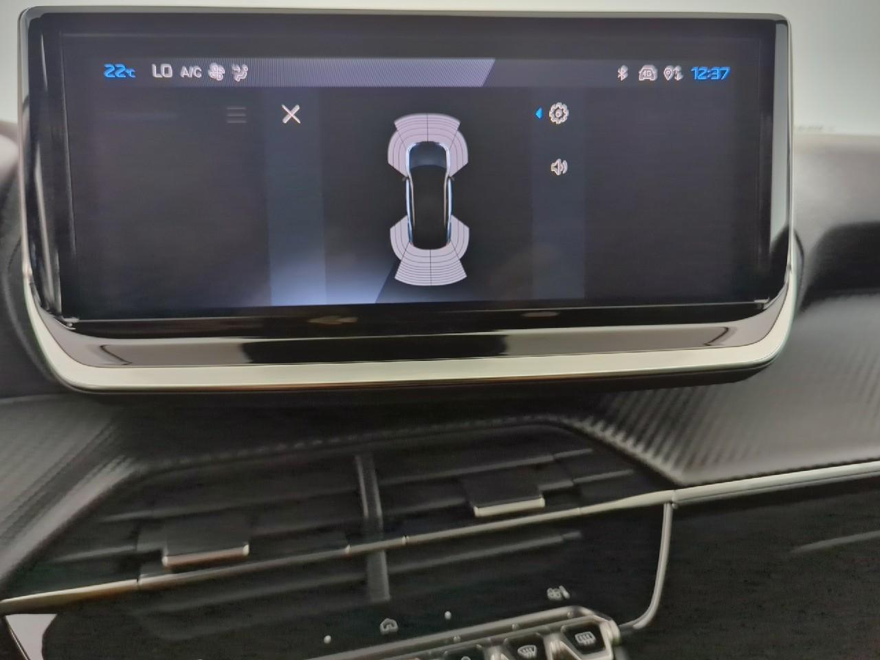 Peugeot 2008 hybrid 145 ch e-dcs6 allure — photo 17