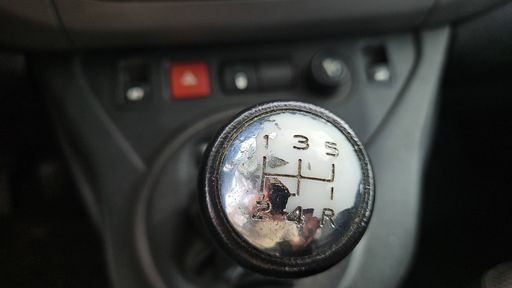 Peugeot Partner Tepee 1.6 Hdi 92 - Access – 2015 – 160420 km – Diesel – Boîte Manuelle — photo 7
