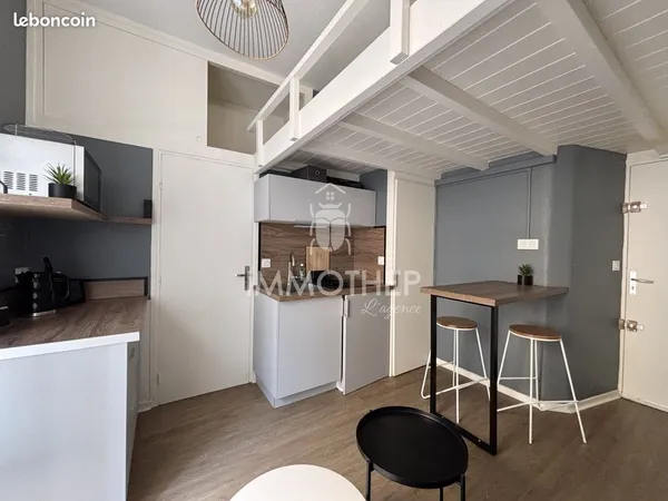 Studio 1 pièce 14 m²