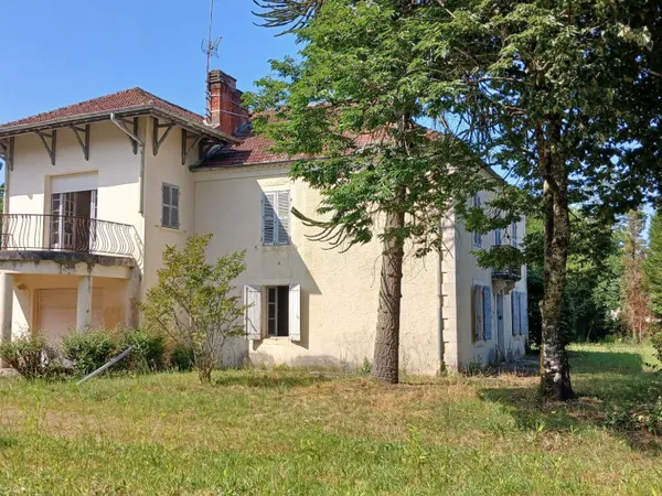 Maison de caractère 10 pièces 260 m²