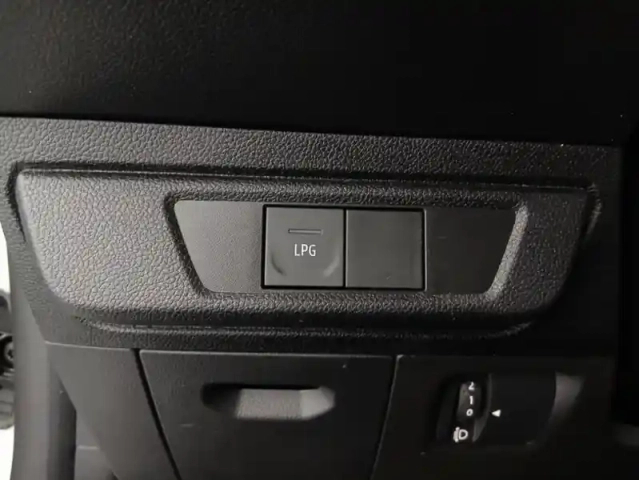 Dacia Sandero eco-g 100 essential — photo 19