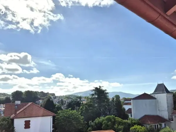 Hendaye centre, appartement T3 de 83m²