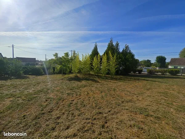Terrain à bâtir borné 752 m² - Libre constructeur