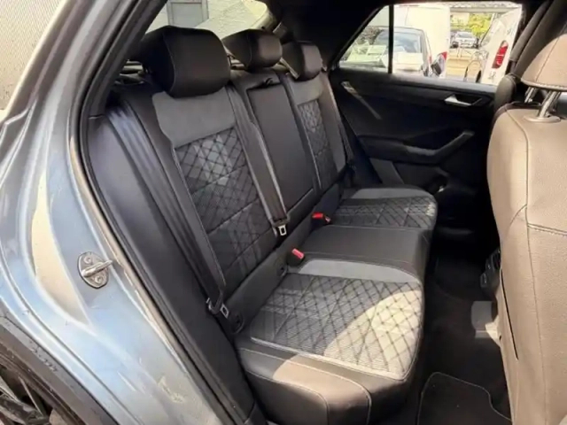 Volkswagen T-Roc 1.5 tsi evo2 150ch r-line dsg7 — photo 8
