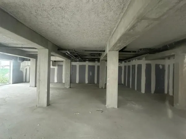 Local commercial 65 m²