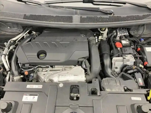 Citroën C5 Aircross hybride rechargeable 225 e-eat8 c-series — photo 7