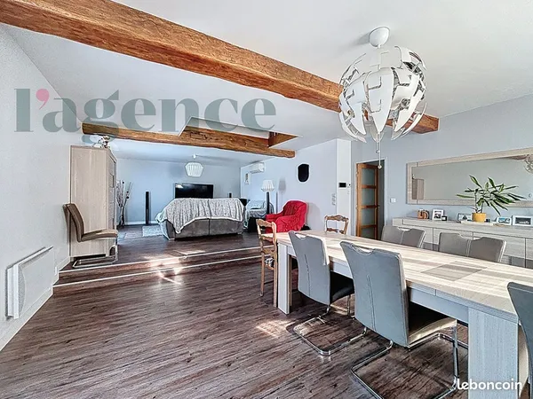 Maison 8 pièces 182 m²