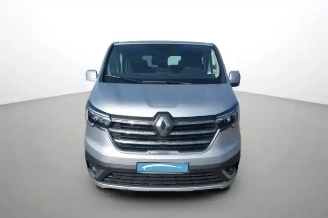 Renault Trafic l1 dci 150 energy s&amp;s — photo 11
