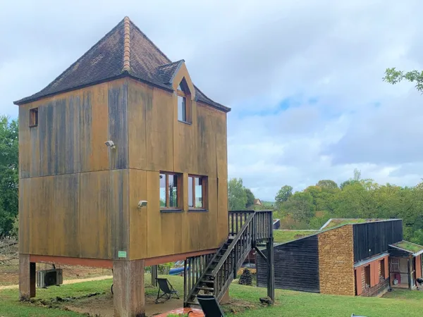Hôtellerie et restauration Vente Périgueux 2000000€