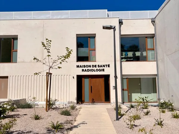 Bureaux médicaux à louer - Maison médicale neuve - Marseille 13