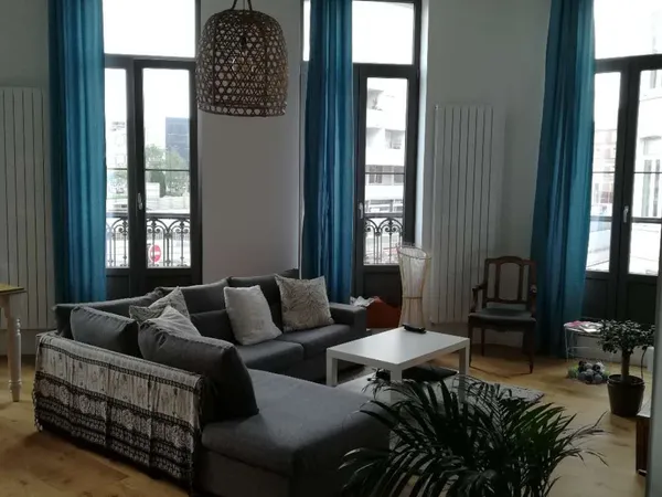 Loue Superbe T3 de 80m² meublé • Hyper Centre Lille • Beaux-Arts