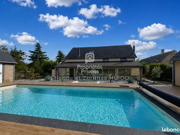 Villa 10 pièces 287 m²