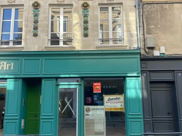 à louer - local commercial - bayeux hypercentre - rue saint-malo