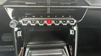 Peugeot 2008 1.2 PureTech 130ch S&S Allure Pack EAT8 — photo 15